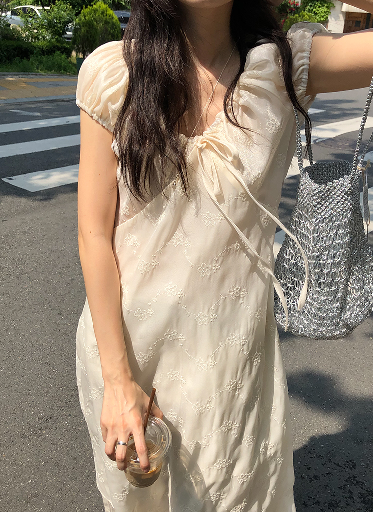 2WAY花柄刺繍オフショルダーIライン花柄ノースリワンピース