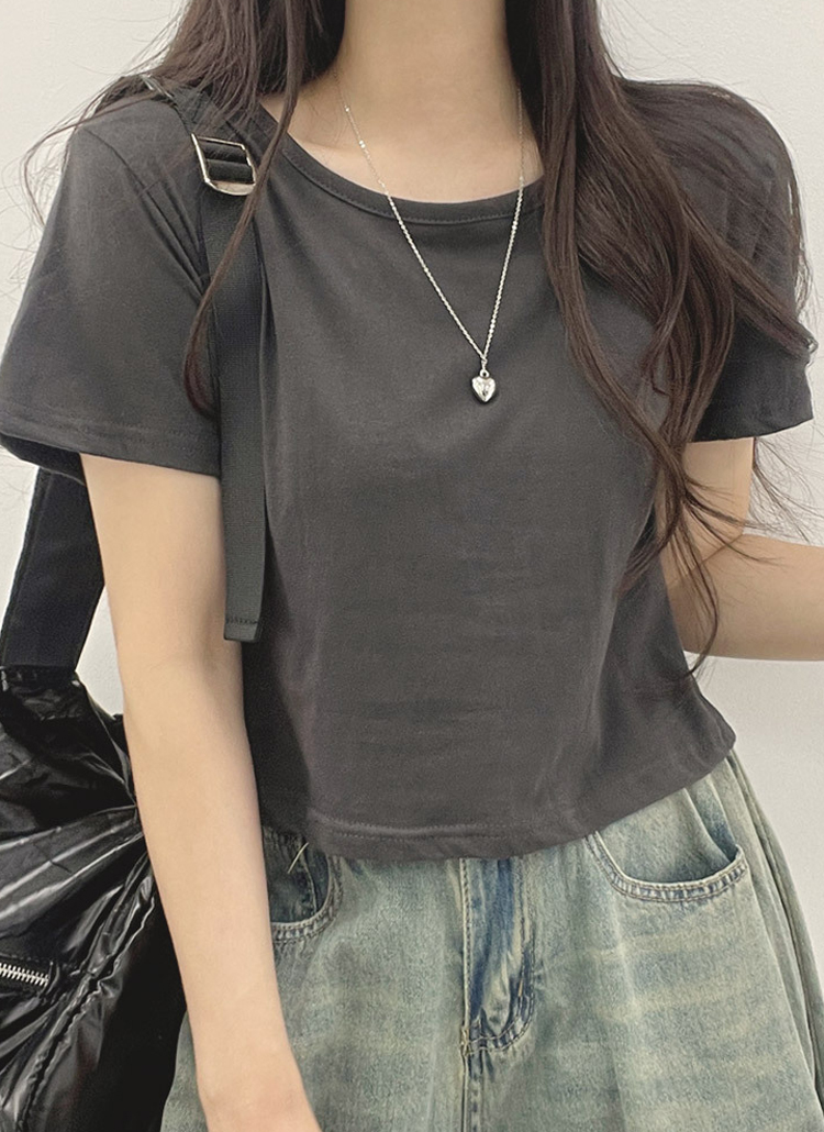 クロップドラウンドネック半袖無地Tシャツ | レディースファッション