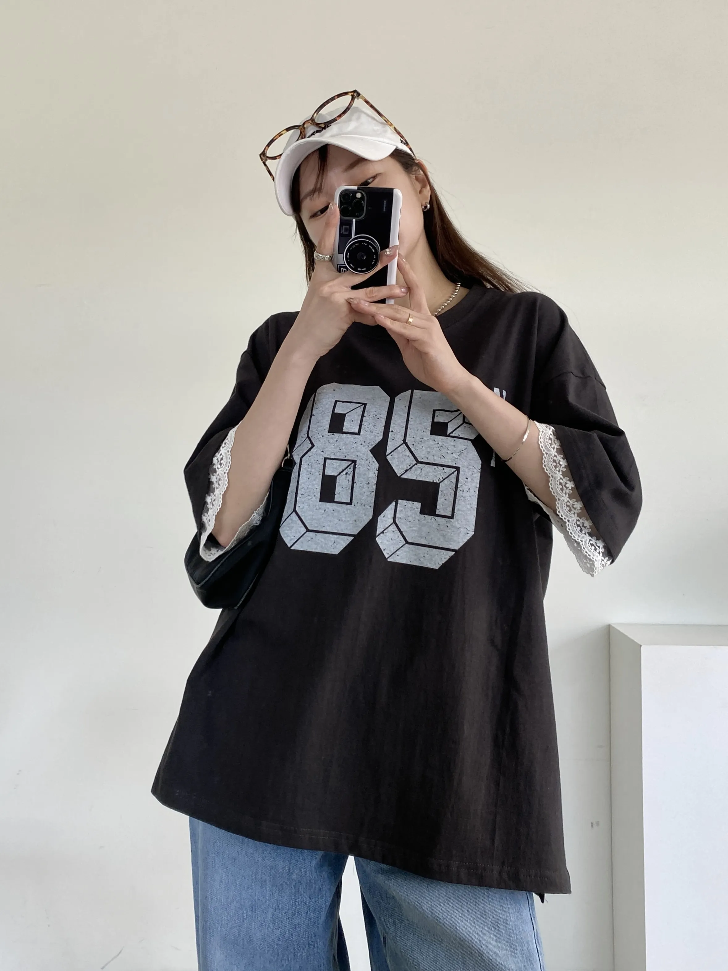 ラウンドネックスリットボクシー半袖ロゴレース配色Tシャツ | 詳細画像1