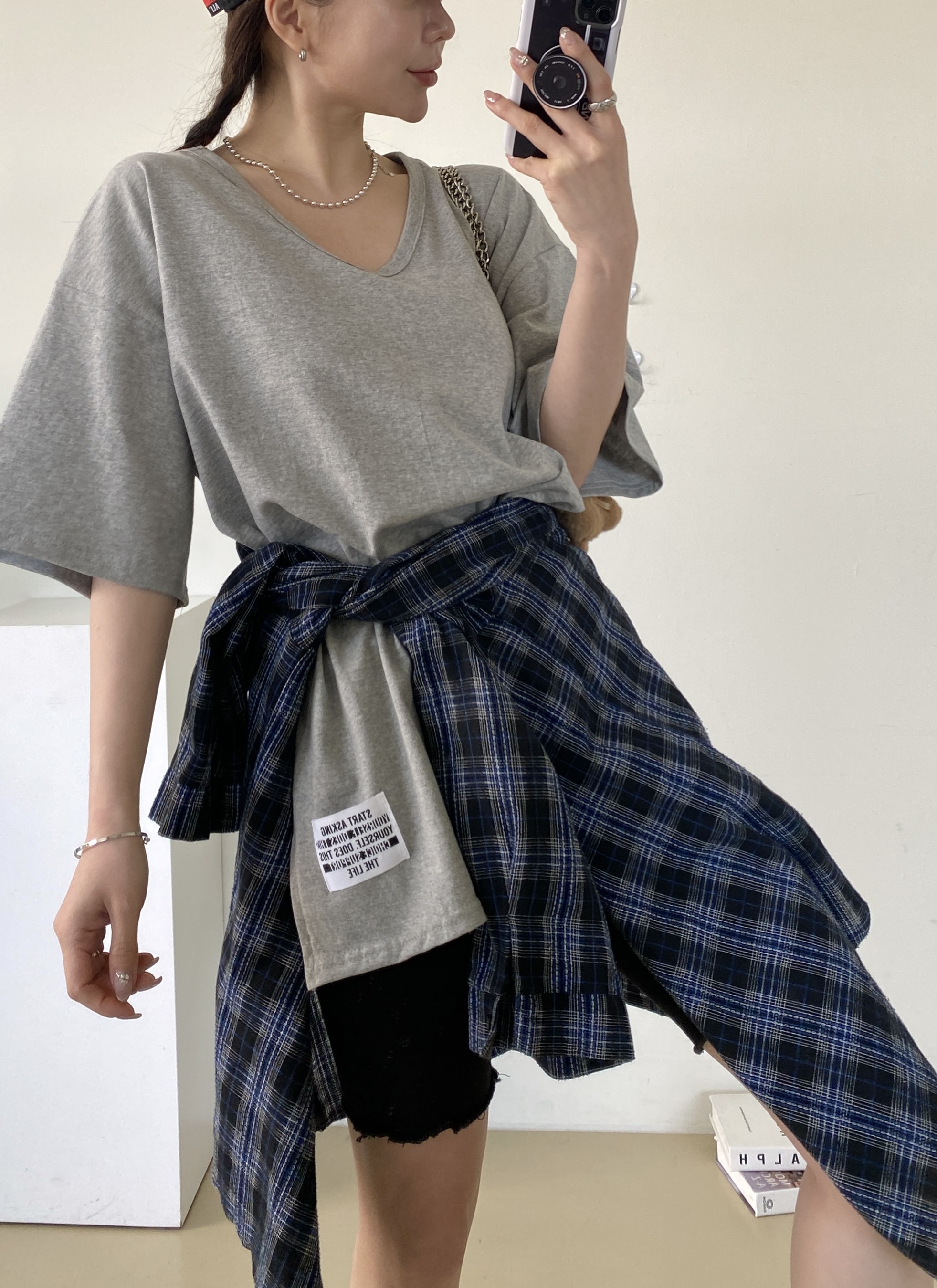 VネックスリットIラインルーズ半袖Tシャツ | 詳細画像4