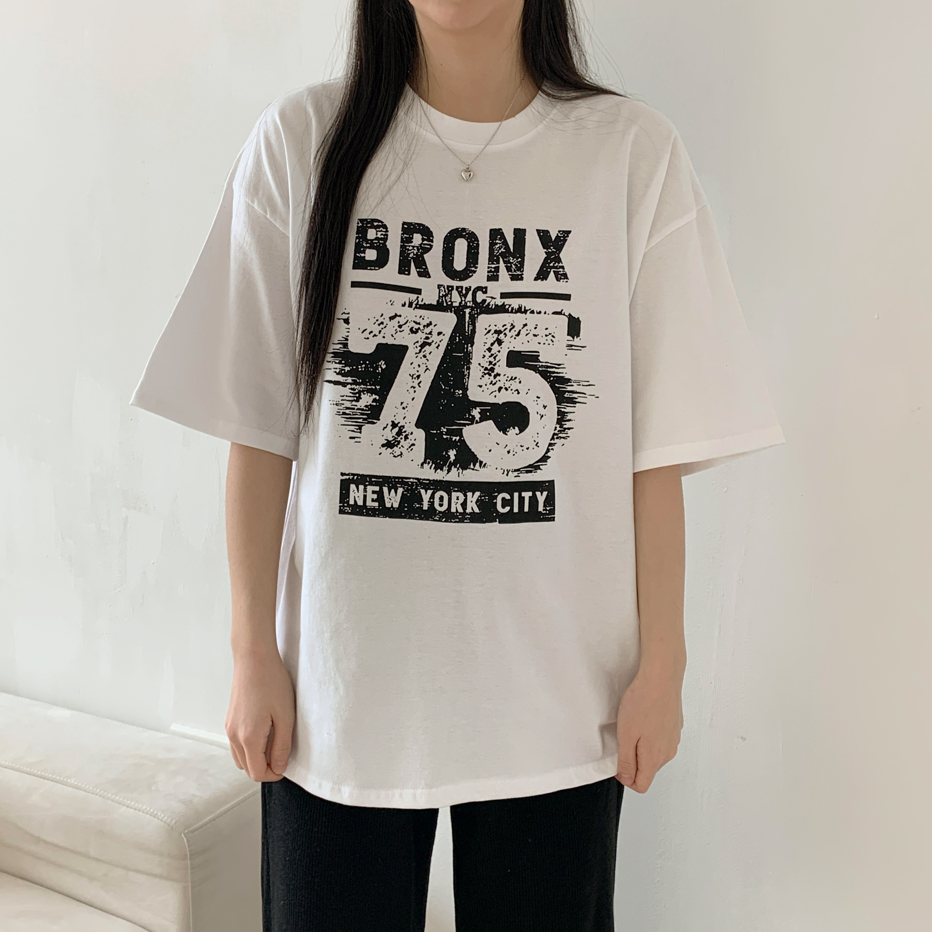 ラウンドネックボクシー半袖ロゴTシャツ | 詳細画像2