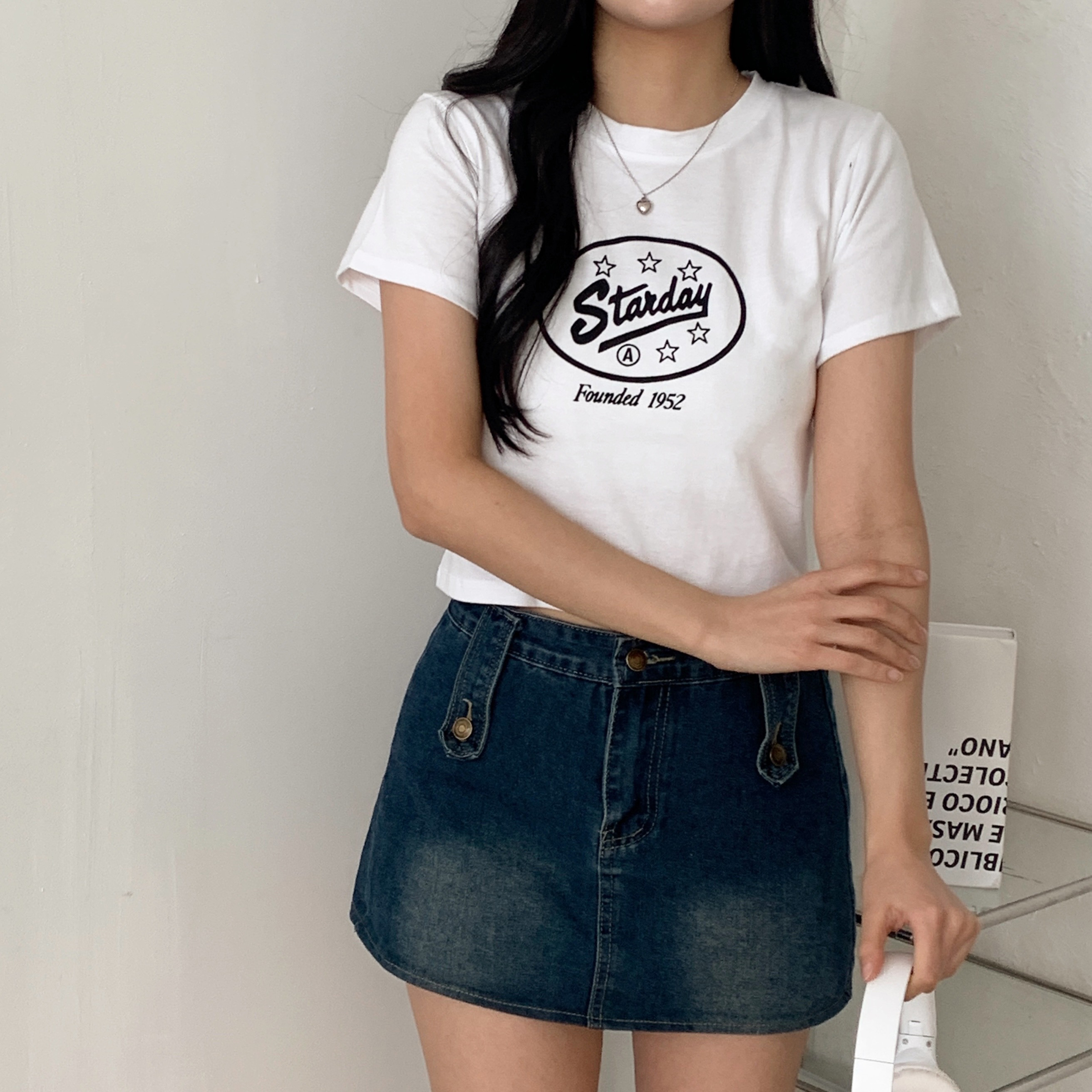 ラウンドネッククロップド半袖プリントTシャツ | 詳細画像3