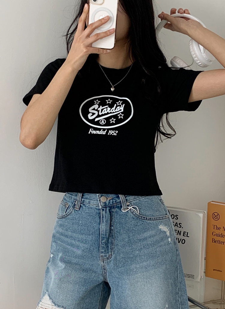 ラウンドネッククロップド半袖プリントTシャツ | レディース