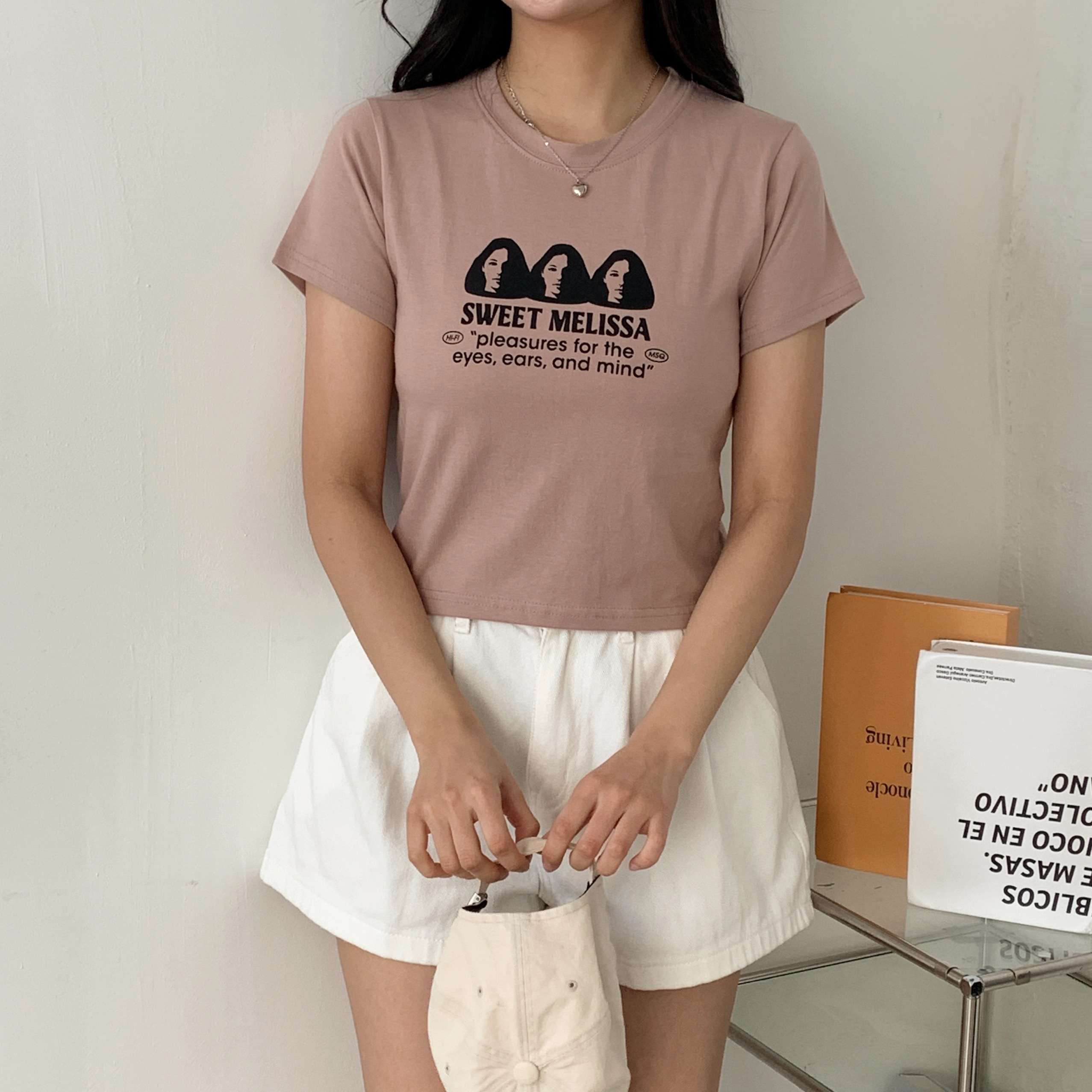 ラウンドネッククロップド半袖プリントTシャツ | 詳細画像3