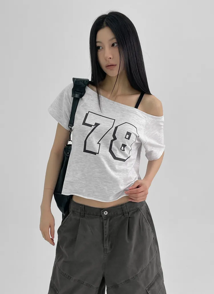 オフショルダールーズプリントTシャツ | blackup | 詳細画像1
