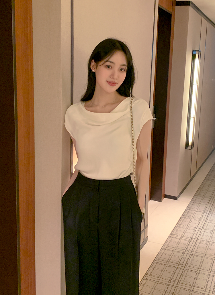 フロントドレープフレンチスリーブブラウス フロントドレープフレンチスリーブブラウス | TOPS | 元町