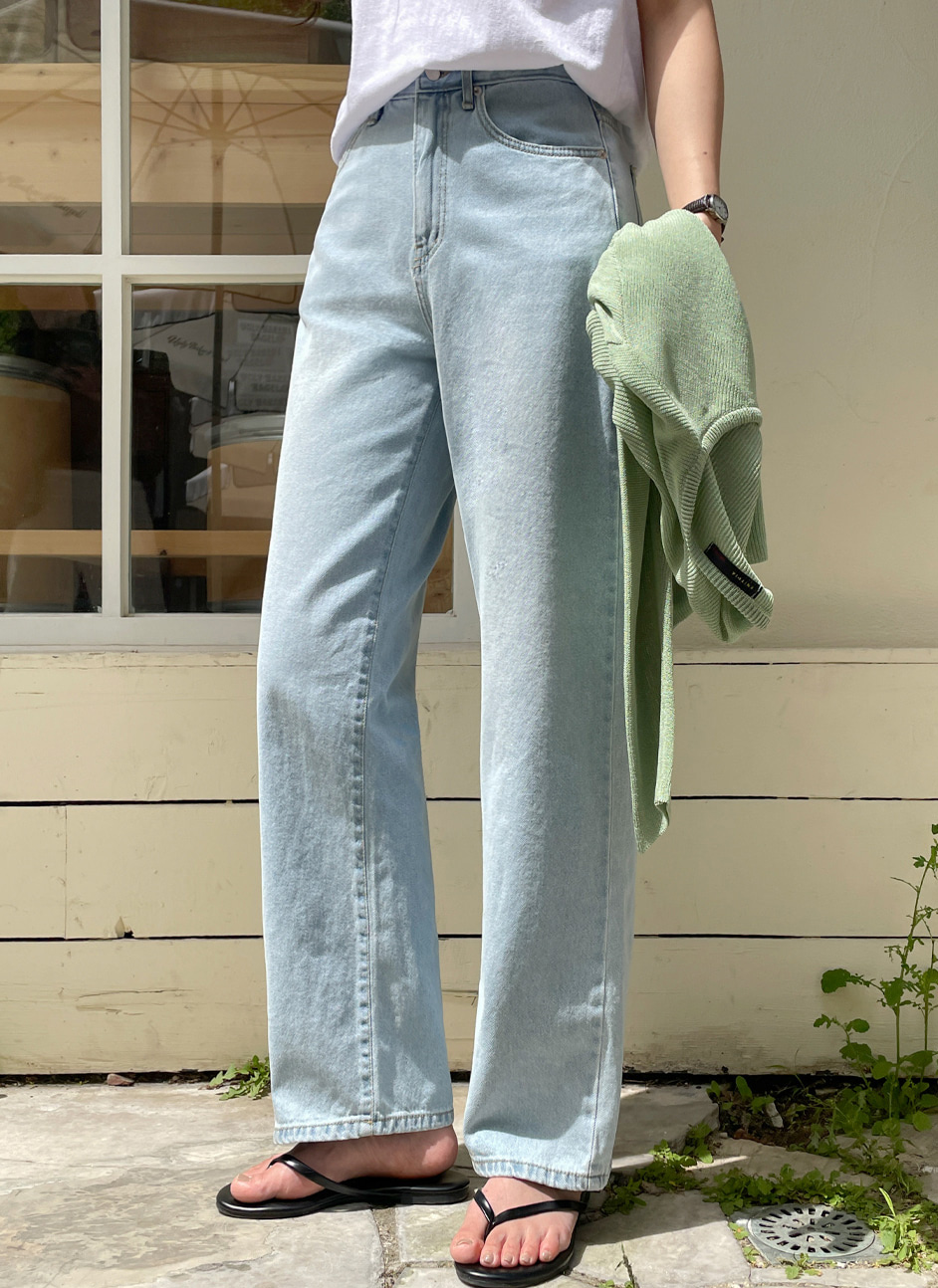 ストレートライトブルーデニムパンツ | レディースファッション通販