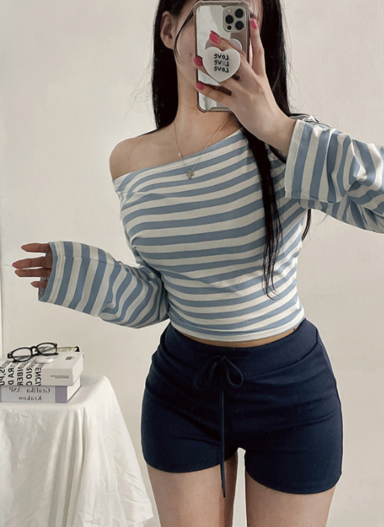 オフショルダークロップドボーダーTシャツ | レディースファッション