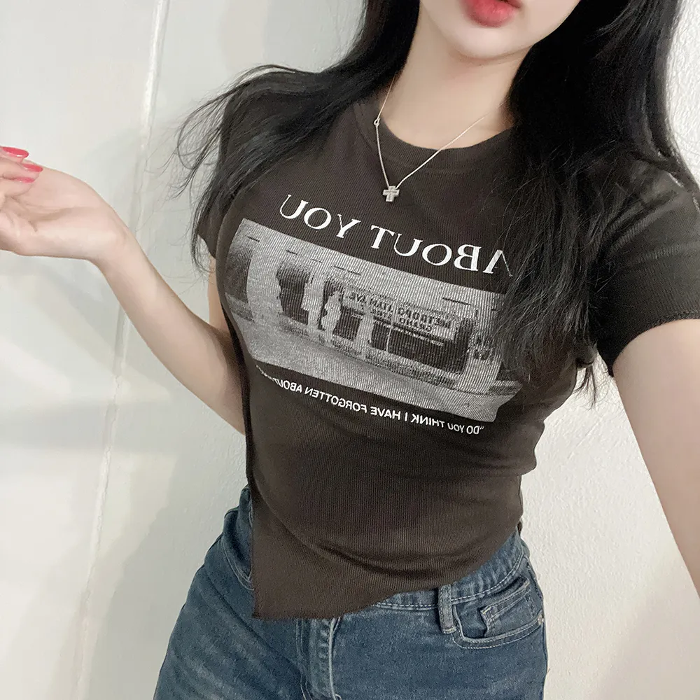 ラウンドネック半袖アンバランスプリントTシャツ | yenangnang | 詳細画像1