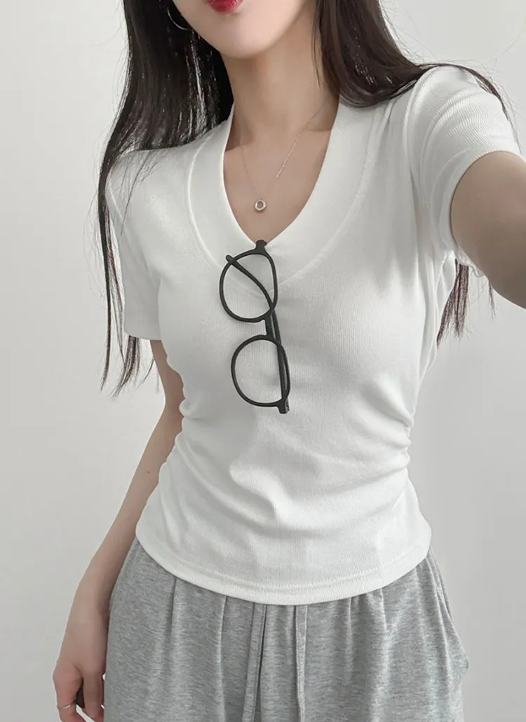 Vネッククロップドスリム半袖ギャザーTシャツ | lilisense | 詳細画像1