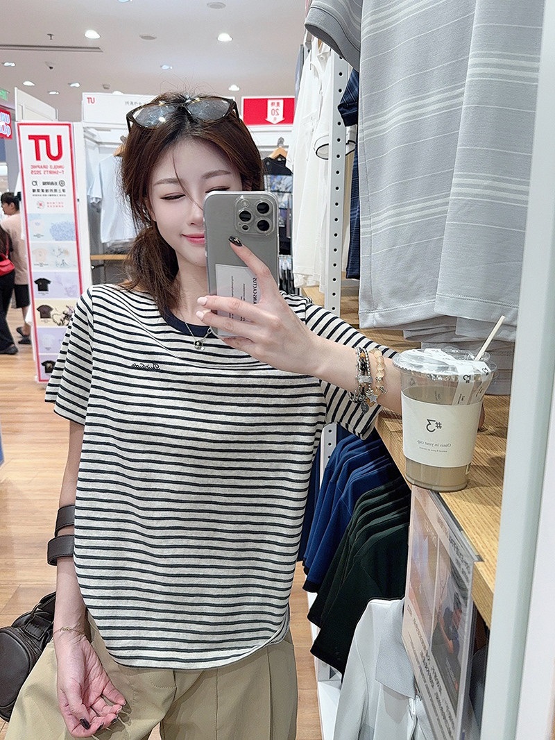 ラウンドネックルーズ半袖ボーダーTシャツ | 詳細画像9