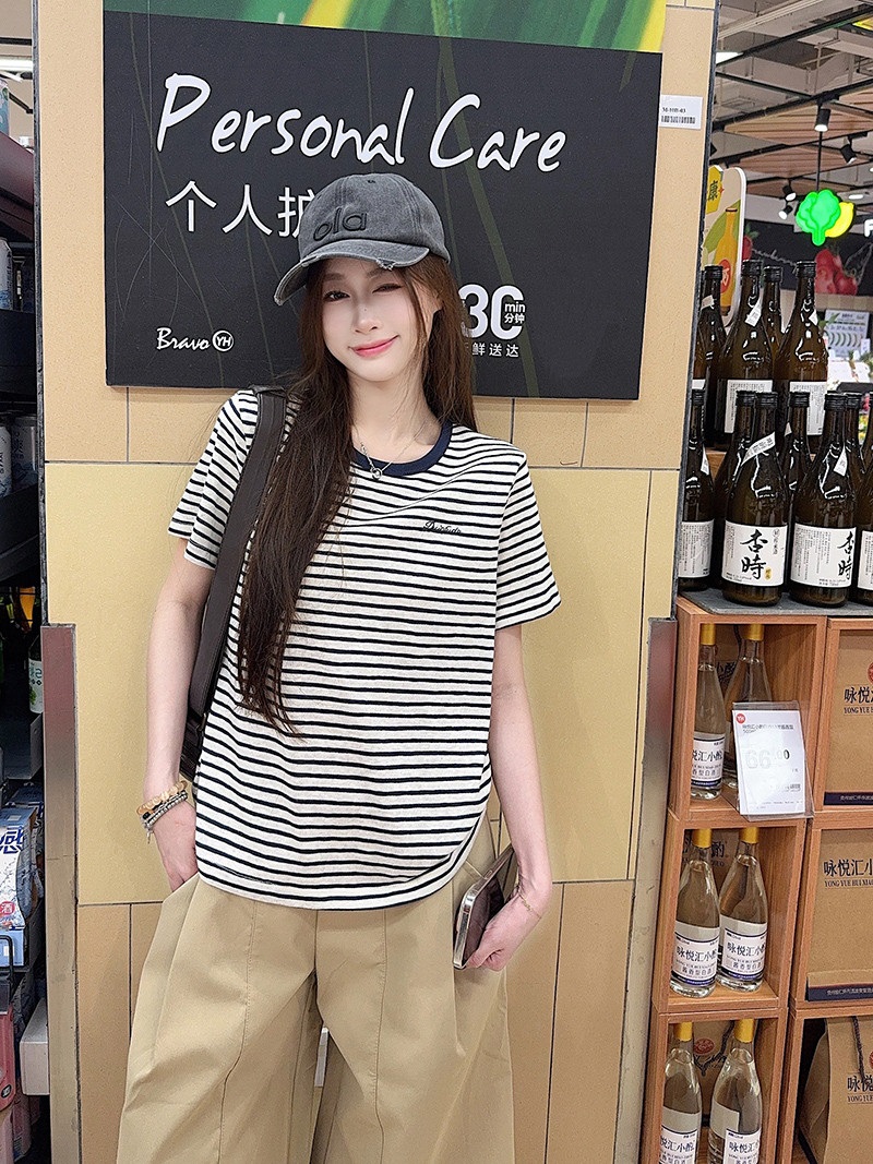 ラウンドネックルーズ半袖ボーダーTシャツ | 詳細画像10