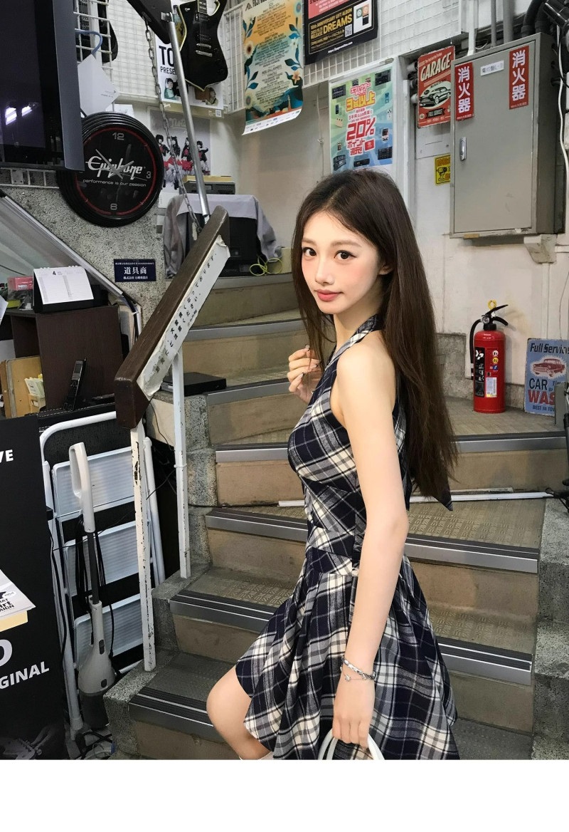 ホルターネックシャーリングミディチェックワンピース | 詳細画像12