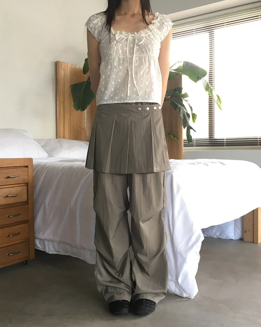 ワイドバックゴムプリーツラップツータックレイヤード風スカートパンツパンツ | WONDERWONDER | 詳細画像1