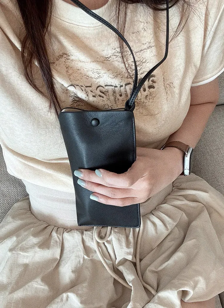カウレザーショルダーバッグポーチ | whosbag | 詳細画像1