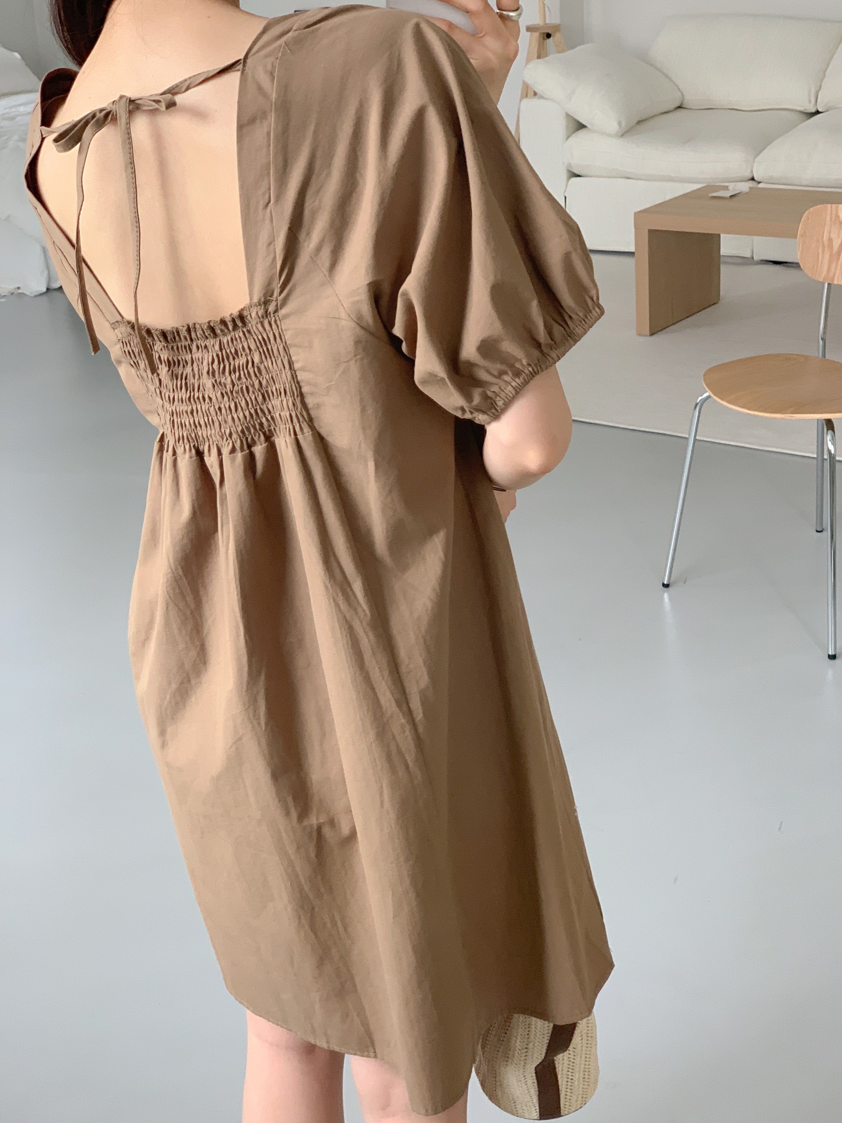 シャーリングバックゴムパフスリーブ半袖ミニワンピース | 詳細画像8