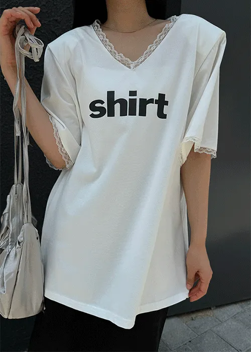 Vネック肩パッドボクシーロゴレースTシャツ | SSENUNNI | 詳細画像1