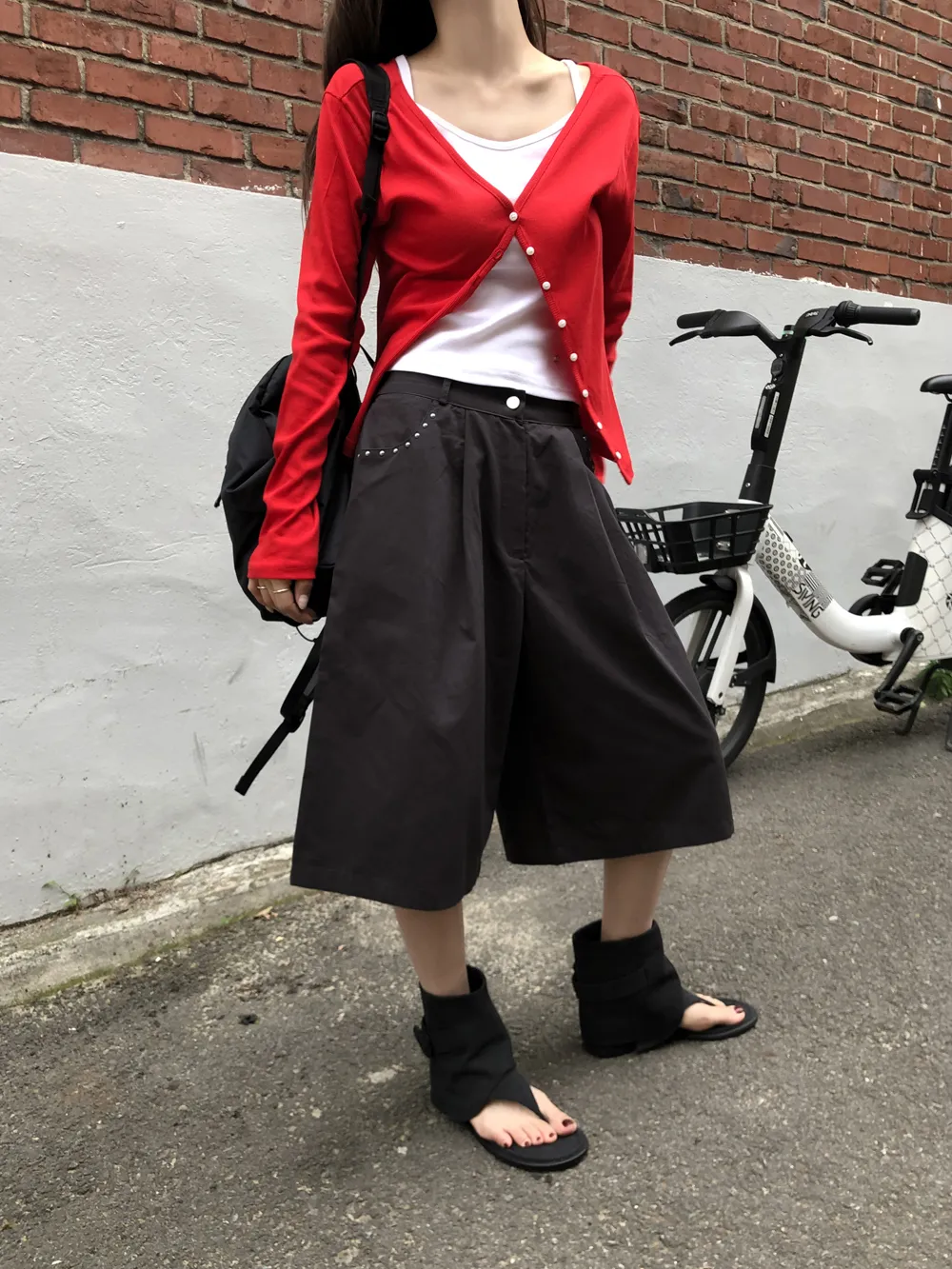 バミューダスタッズショートパンツ | Heyme | 詳細画像1