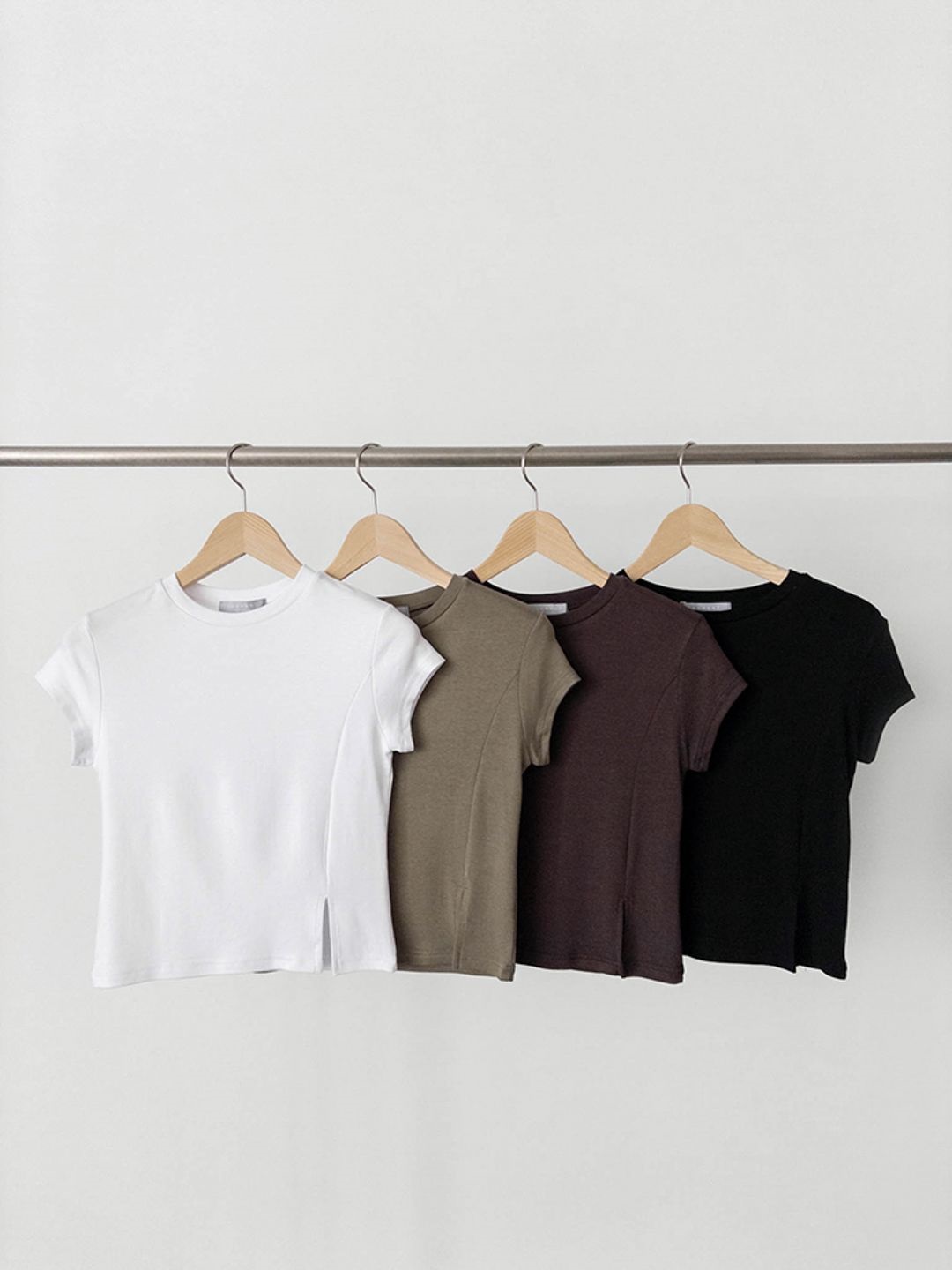 スリットスリム半袖Tシャツ | 詳細画像3