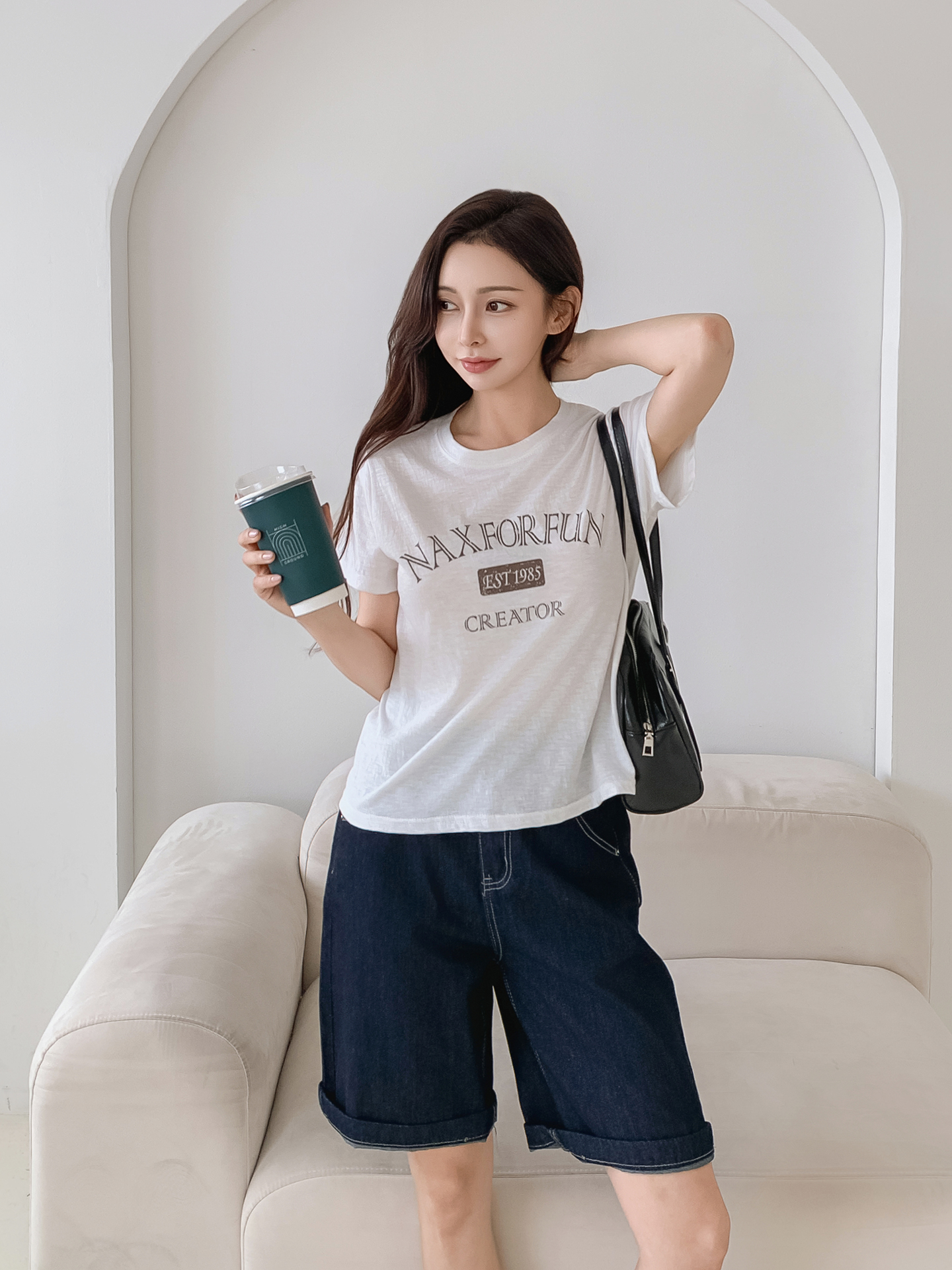 ラウンドネックロゴTシャツ | 詳細画像16