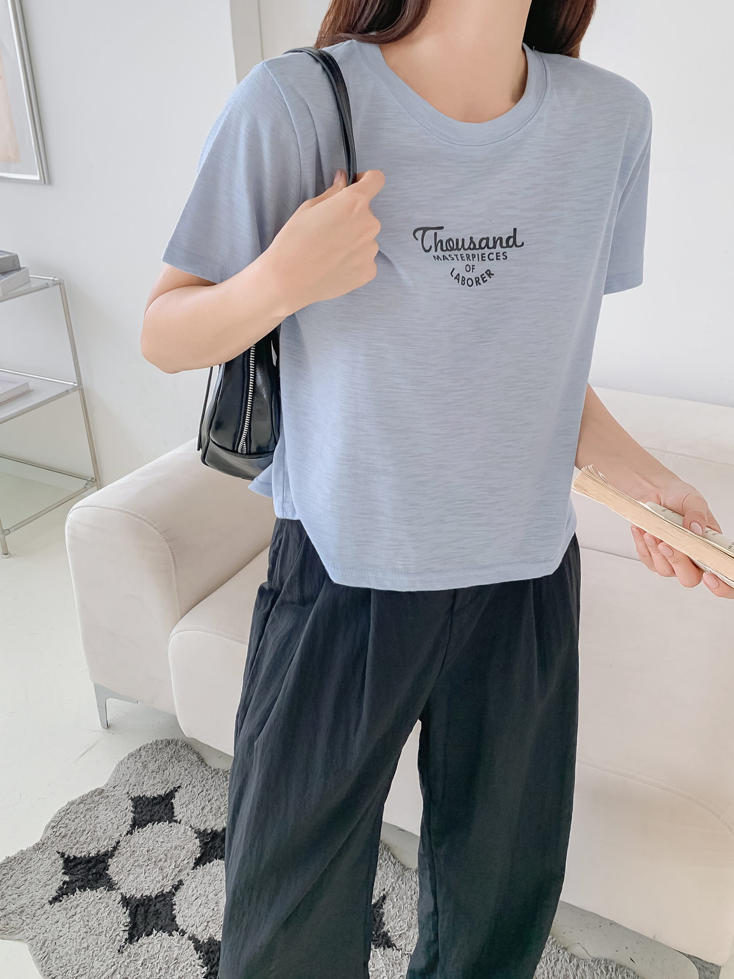 ラウンドネックロゴTシャツ | 詳細画像16