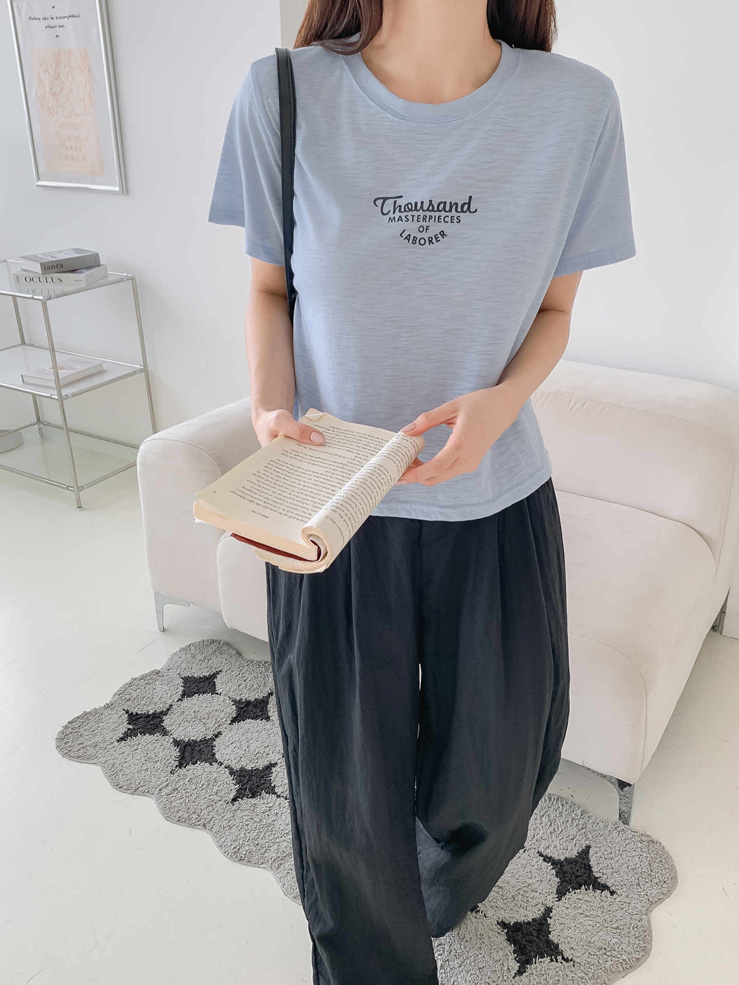 ラウンドネックロゴTシャツ | 詳細画像17