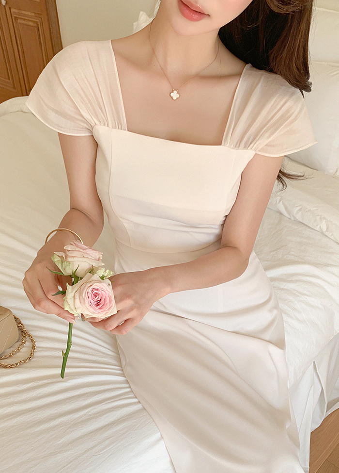 シフォンパフスリーブワンピース ワンピース 花柄 パフスリーブ シフォン 白 Aライン 半袖 フレア