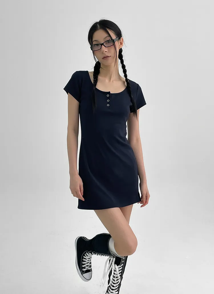 スリムミニ半袖ヘンリーネックワンピース | blackup | 詳細画像1