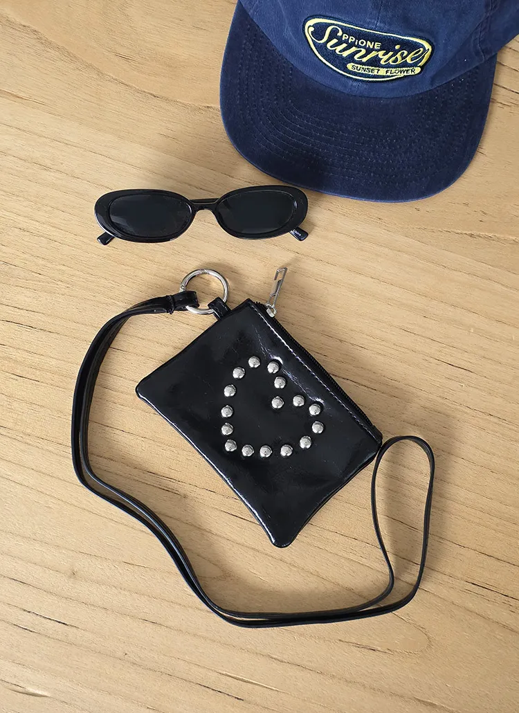 スタッズハートショルダーバッグポーチ | whosbag | 詳細画像1