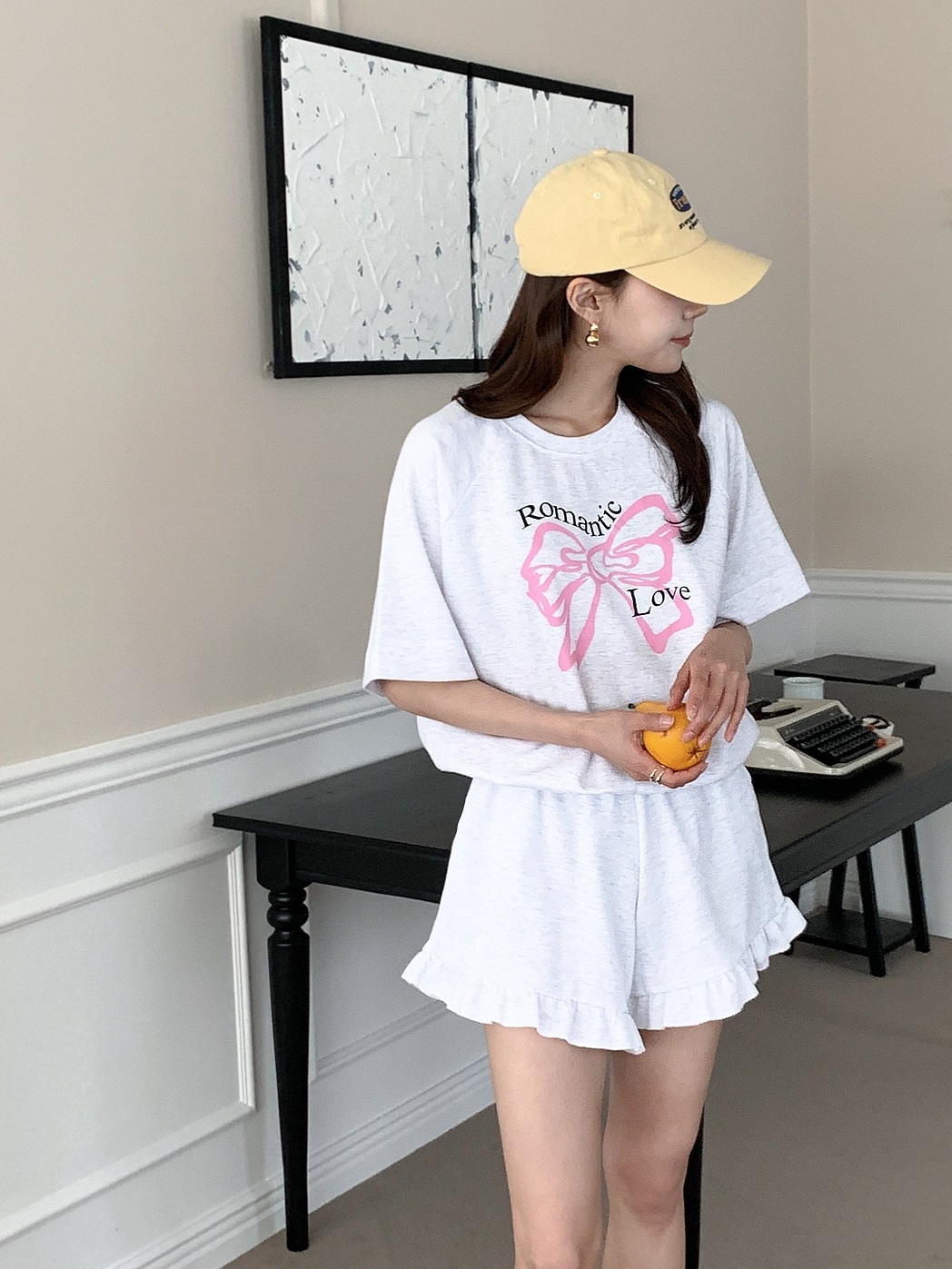 ラウンドネックフリルウエストゴム半袖ロゴセットアップTシャツショートパンツ | 詳細画像15