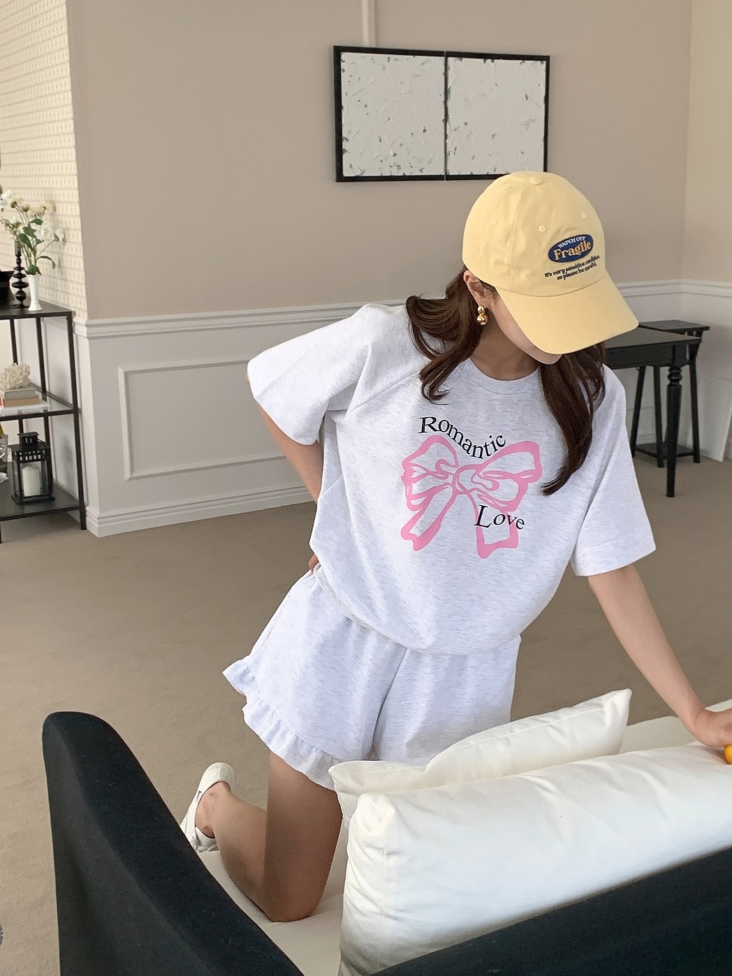 ラウンドネックフリルウエストゴム半袖ロゴセットアップTシャツショートパンツ | 詳細画像13