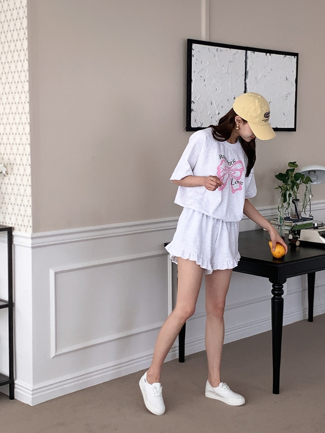 ラウンドネックフリルウエストゴム半袖ロゴセットアップTシャツショートパンツ | 詳細画像16