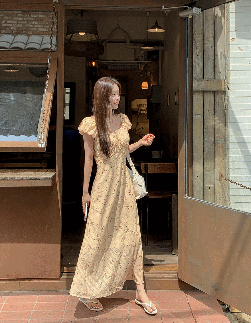 フラワーシフォンパフスリーブドレス 小柄さんに人気】オーガンジーパフスリーブ フラワー刺繍レース