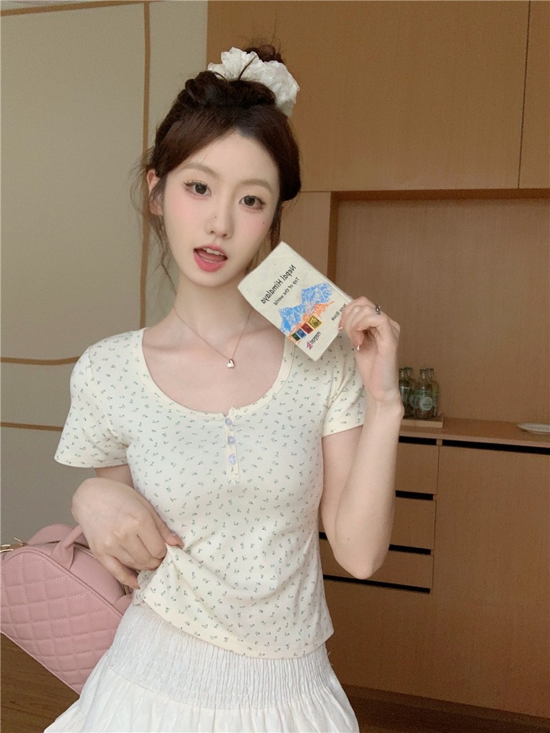 ラウンドネックボタン半袖小花柄Tシャツ | 詳細画像6