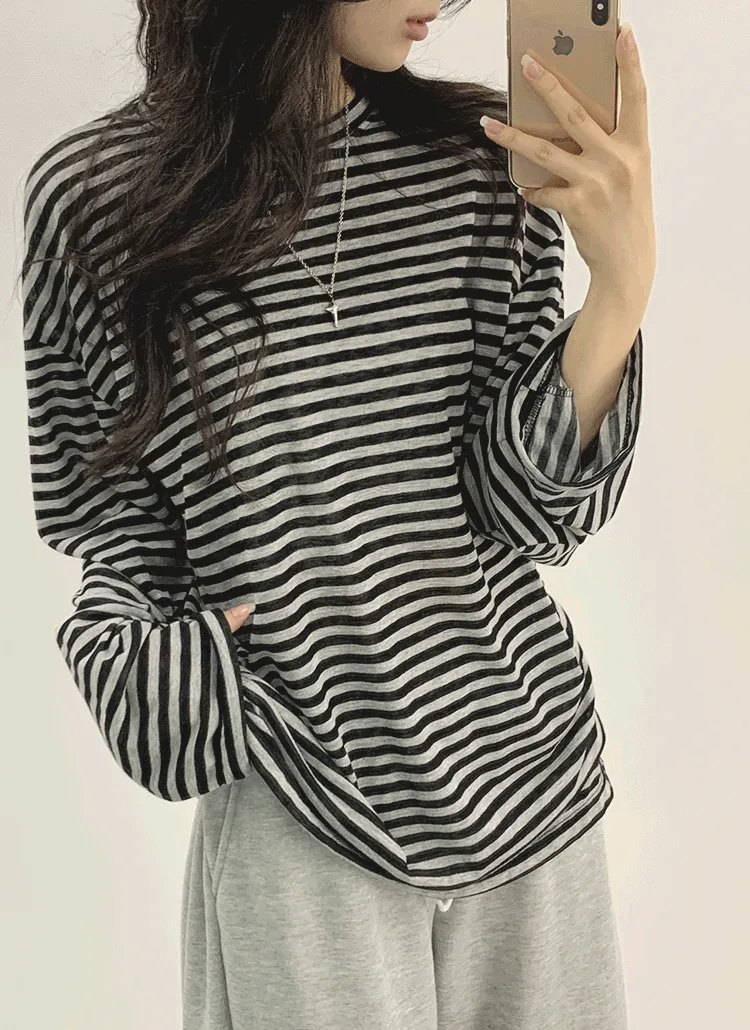 シースルーオーバーサイズラウンドネックボーダーTシャツ | withhuilin | 詳細画像1