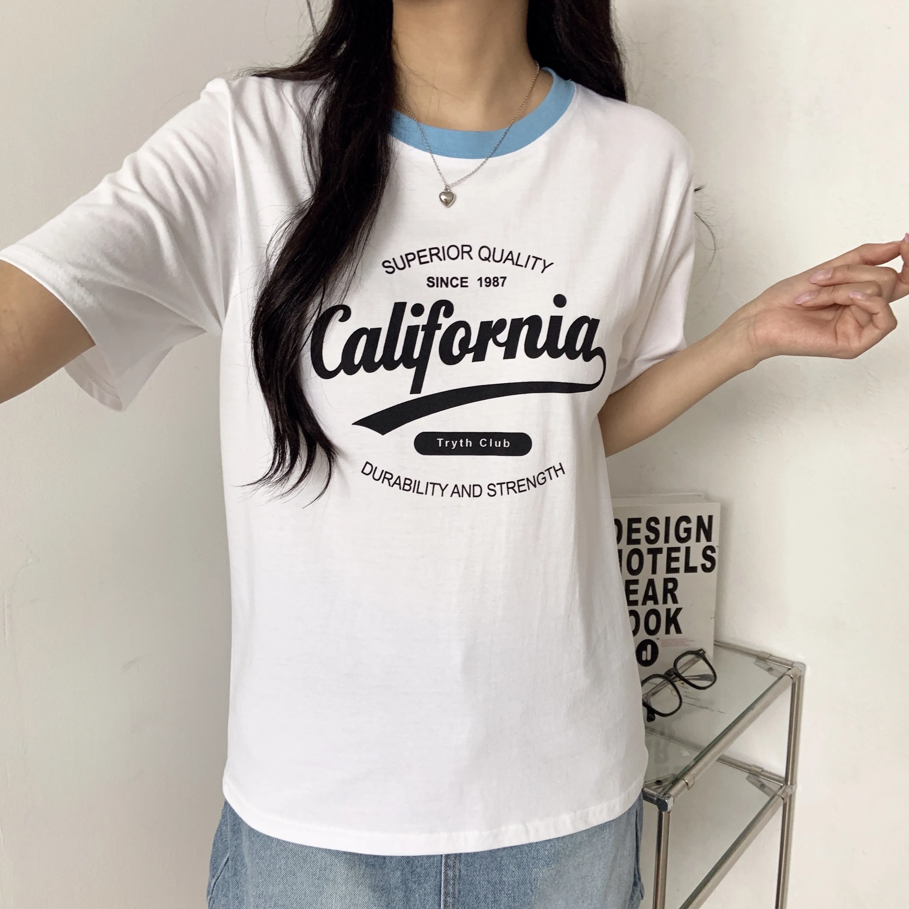 ラウンドネックロゴ配色Tシャツ | 詳細画像1