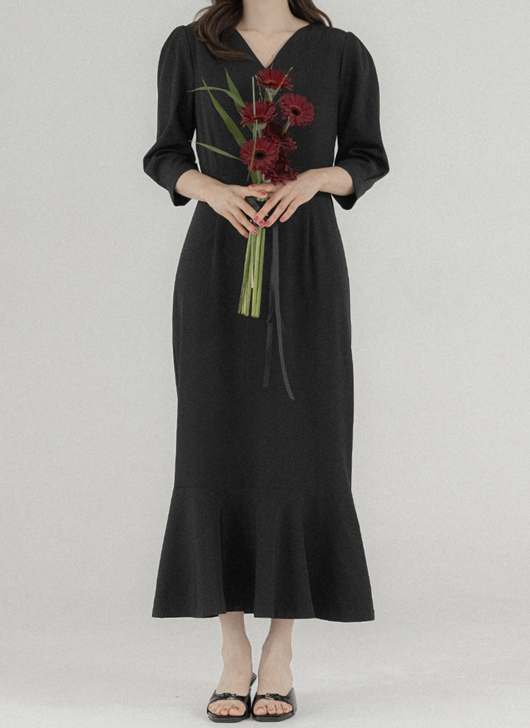 Vネックマーメイド7分袖ジップアップワンピース | レディース