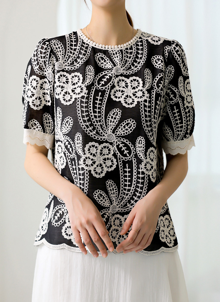 刺繍メロウパフスリーブブラウス | レディースファッション通販 - DHOLIC