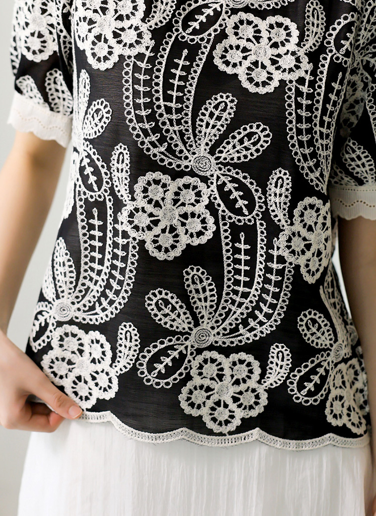 刺繍メロウパフスリーブブラウス | レディースファッション通販 - DHOLIC