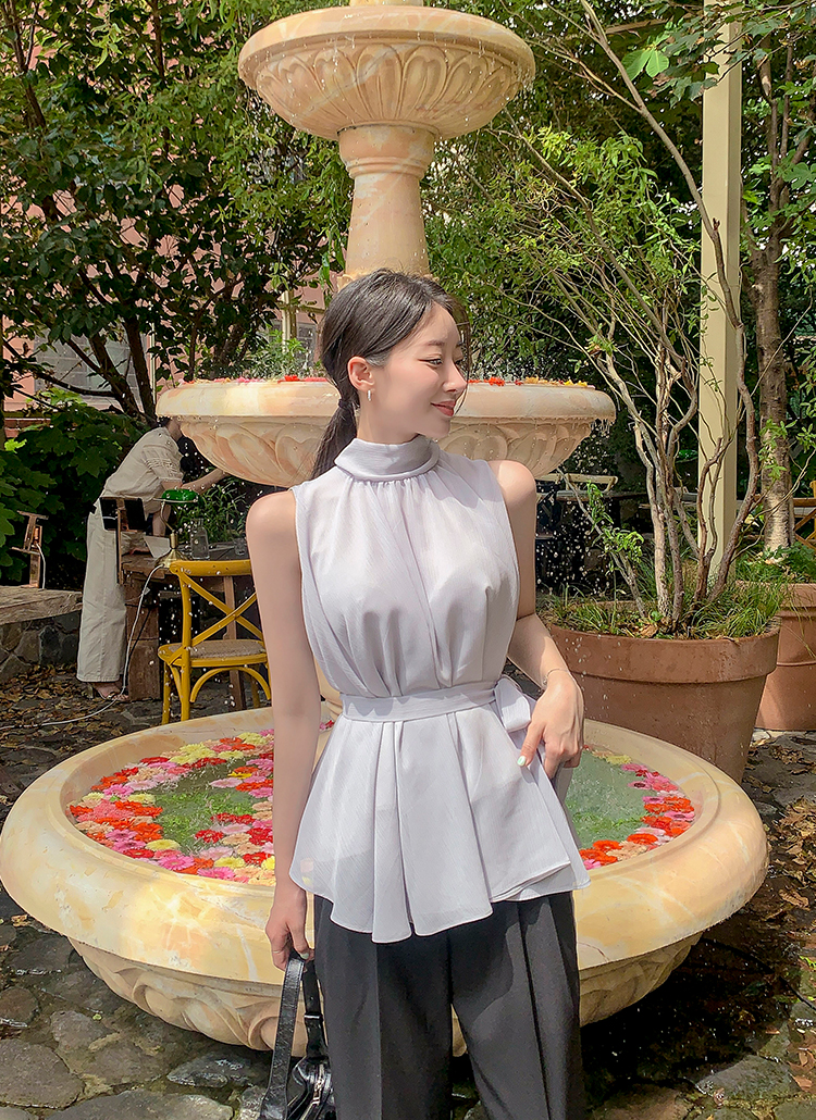 サイズM【新品】SOFIE D'HOORE ネックギャザーパフスリーブトップス 未使用品】SOFIE D'HOORe ネックギャザーパフスリーブトップス