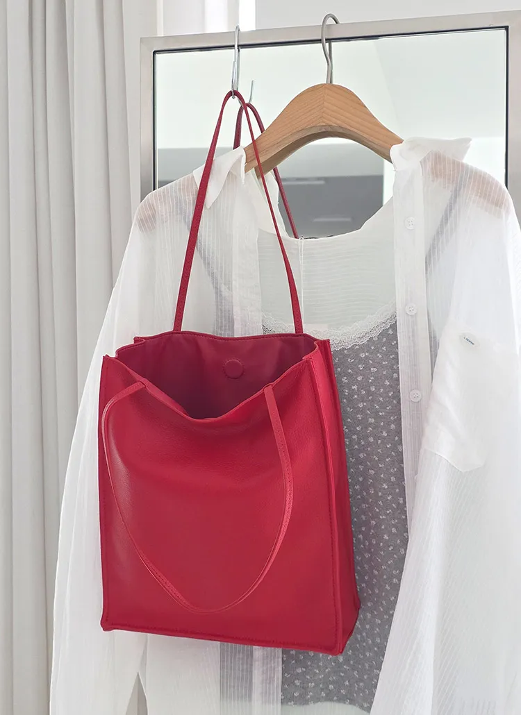 ポーチ付カウレザートートバッグ | whosbag | 詳細画像1