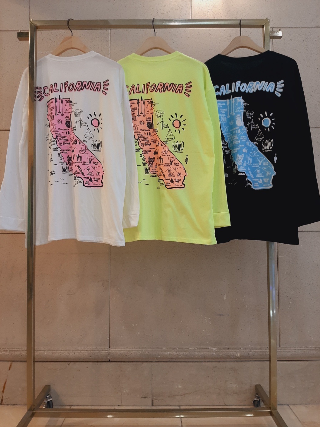 ボクシー長袖プリントTシャツ | 詳細画像18