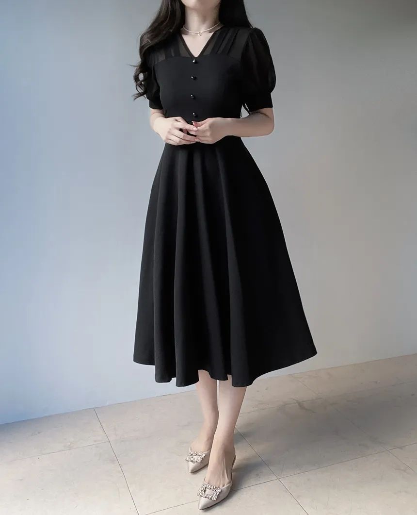 シフォンシースルーVネックロング半袖フレアフェイクボタンバックストラップ配色ワンピース | mirangmirang | 詳細画像17