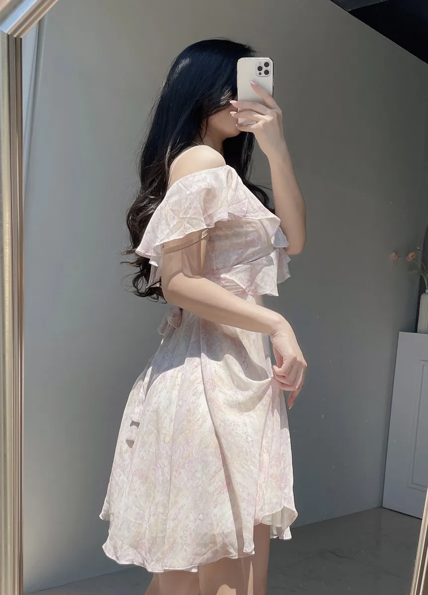 シフォンソフトミディフレアラッフルオフショルダージップアップVネックプリントキャミワンピース | mirangmirang | 詳細画像13