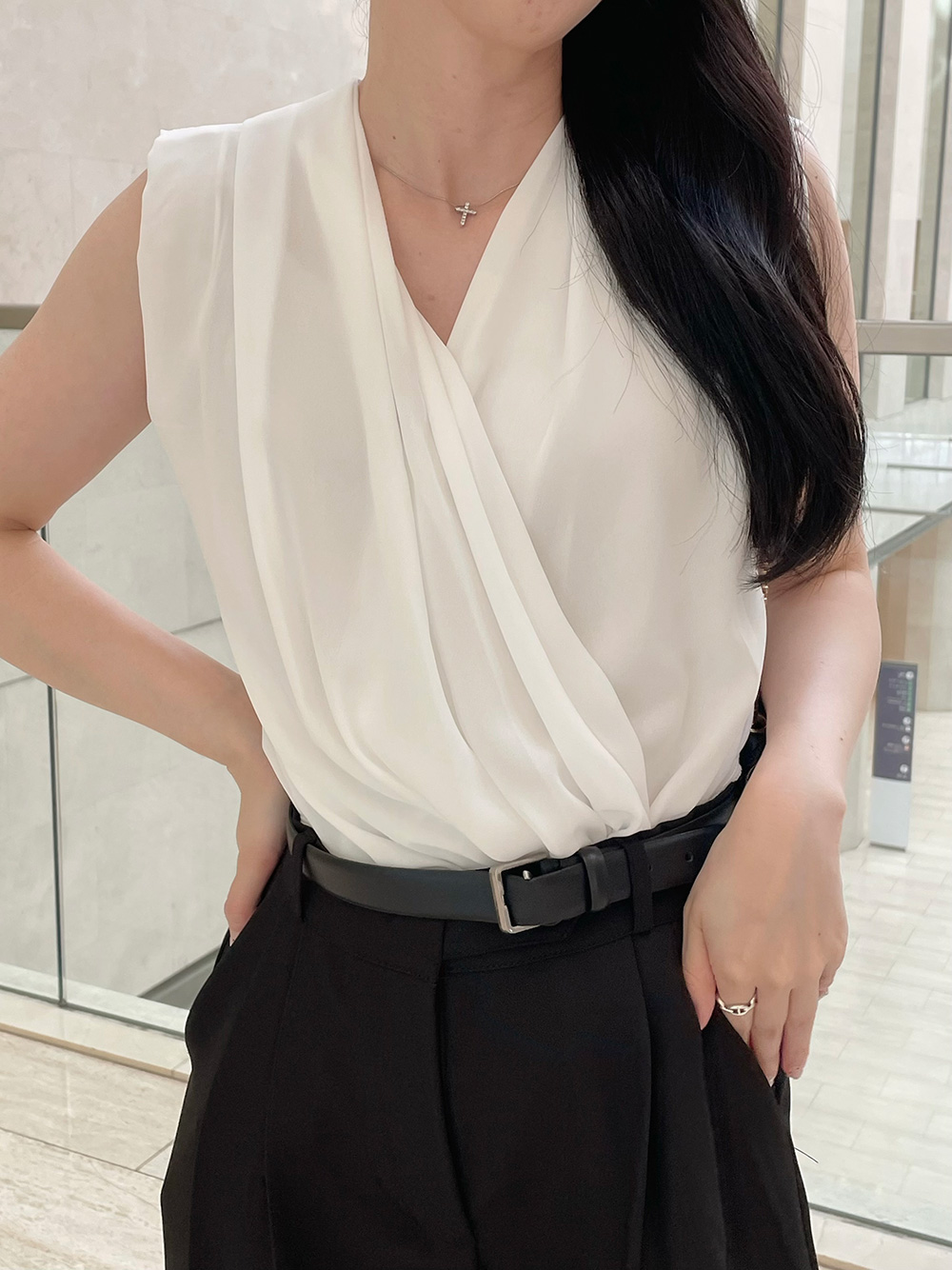 R&D.M.Co- カディコットンノースリーブカシュクール　ブラック R&D.M.Co- カディコットンノースリーブカシュクール[5654] – CREER