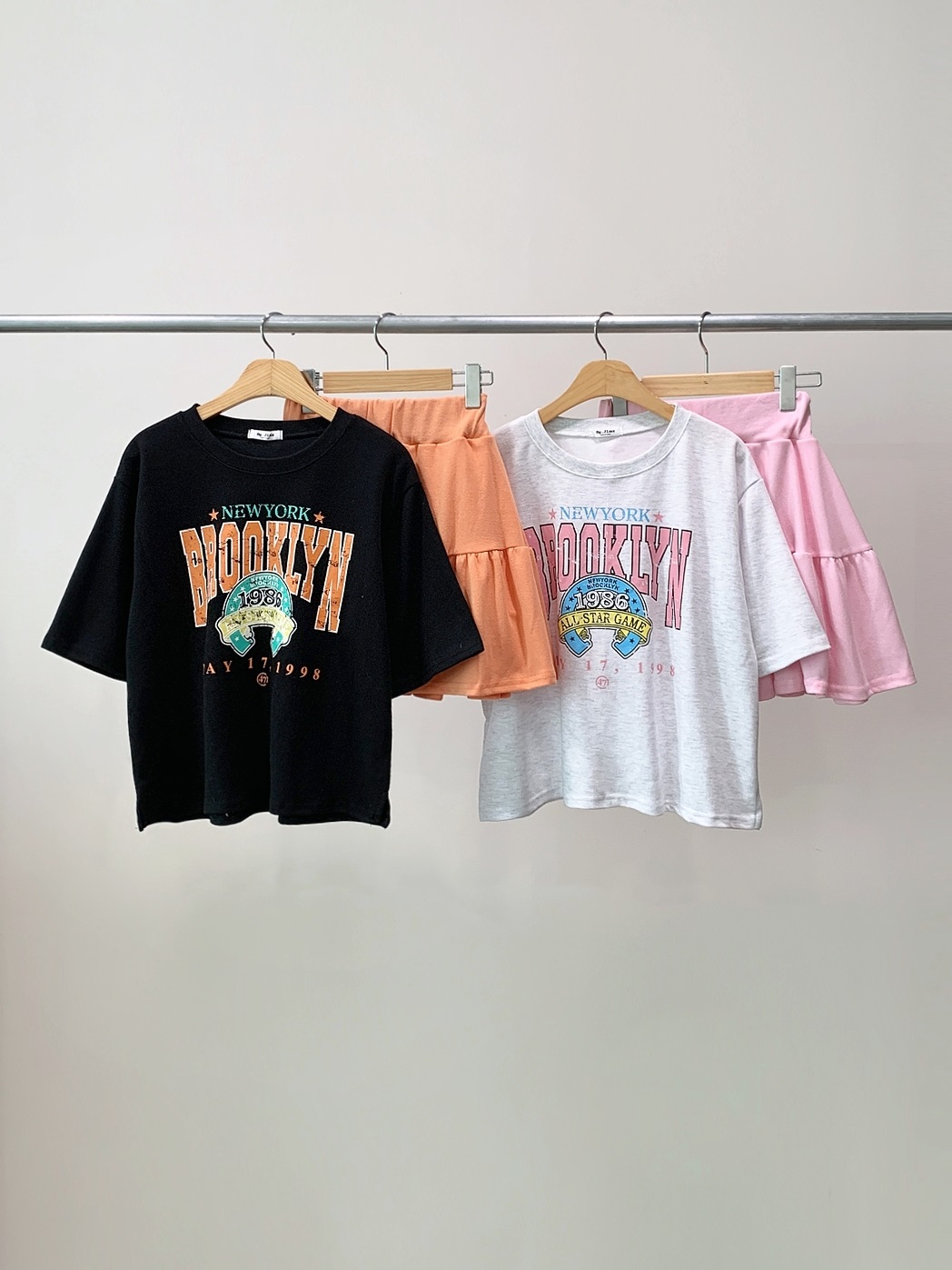 ラウンドネックティアードウエストゴム半袖ミニロゴセットアップTシャツスカートパンツ | 詳細画像17