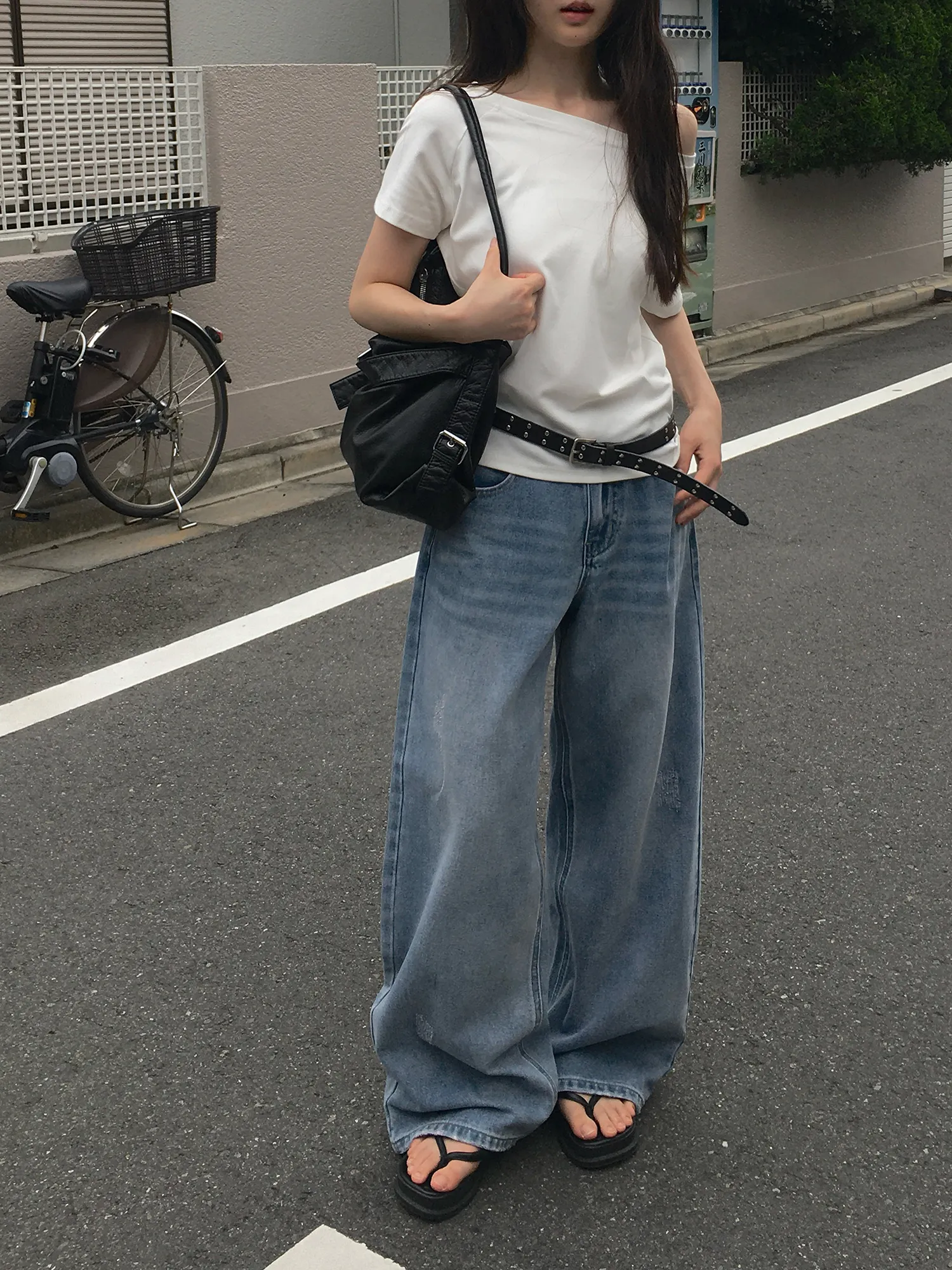 ウォッシングダメージステッチライトブルーデニムパンツ | anyonemore | 詳細画像1