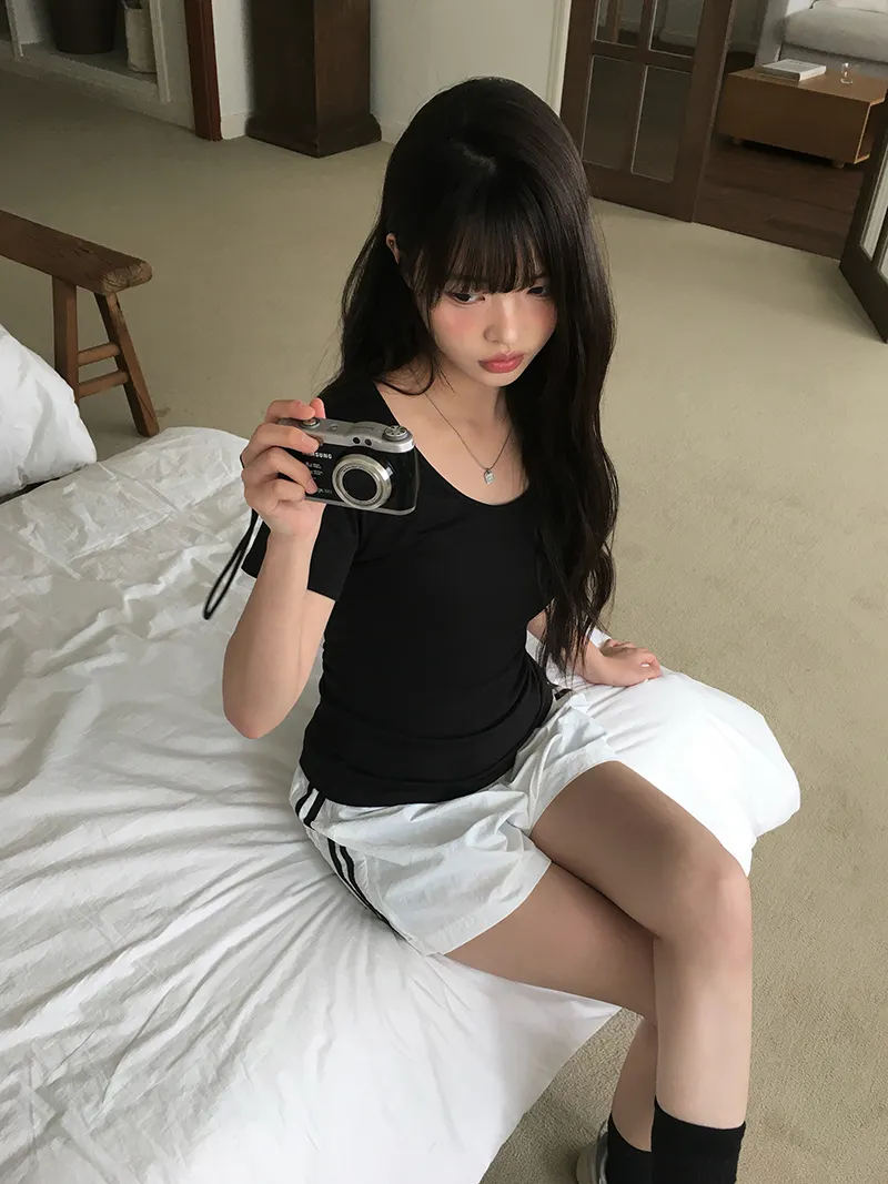 UネックベーシックスリムTシャツ | anyonemore | 詳細画像1