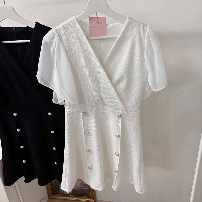 シフォンボタンジップアップVネックパール調ボタンラップ調半袖フレアミニスリム配色ワンピース | mirangmirang | 詳細画像20