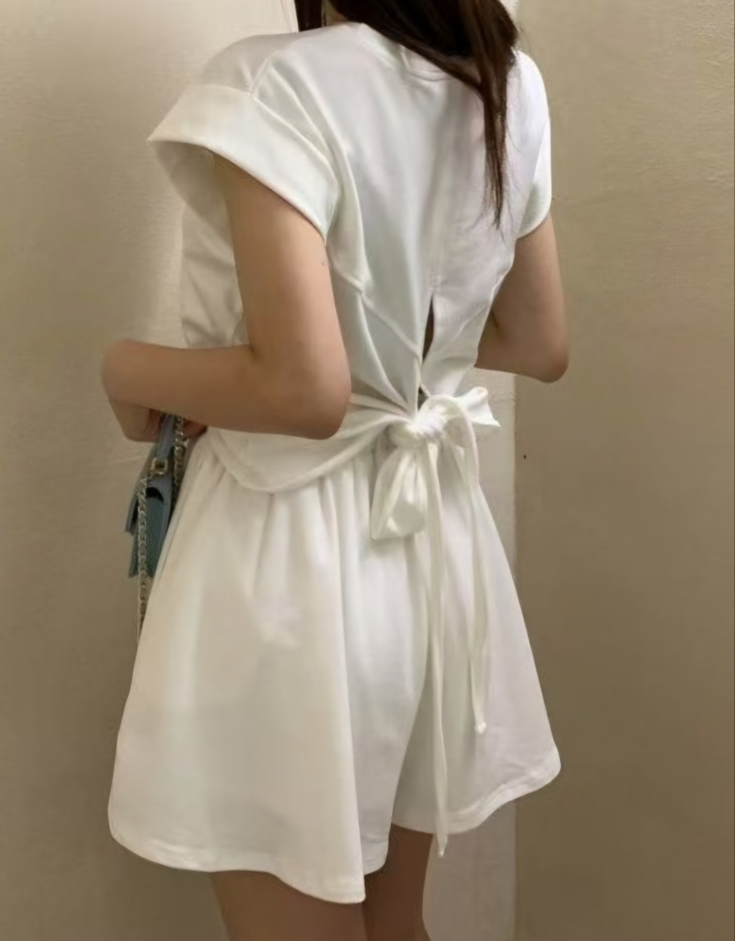 ラウンドネックドローストリングショート半袖ロールアップバックレスバックストラップセットアップTシャツショートパンツ | 詳細画像3